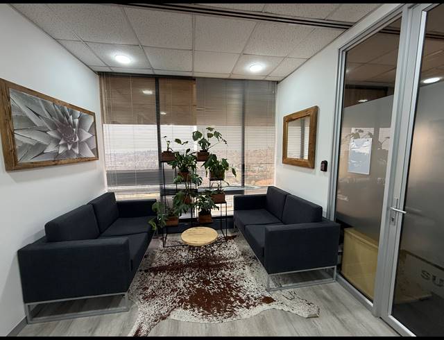 43.70M² SERVICED OFFICE TO LET IN BRAAMFONTEIN WERF